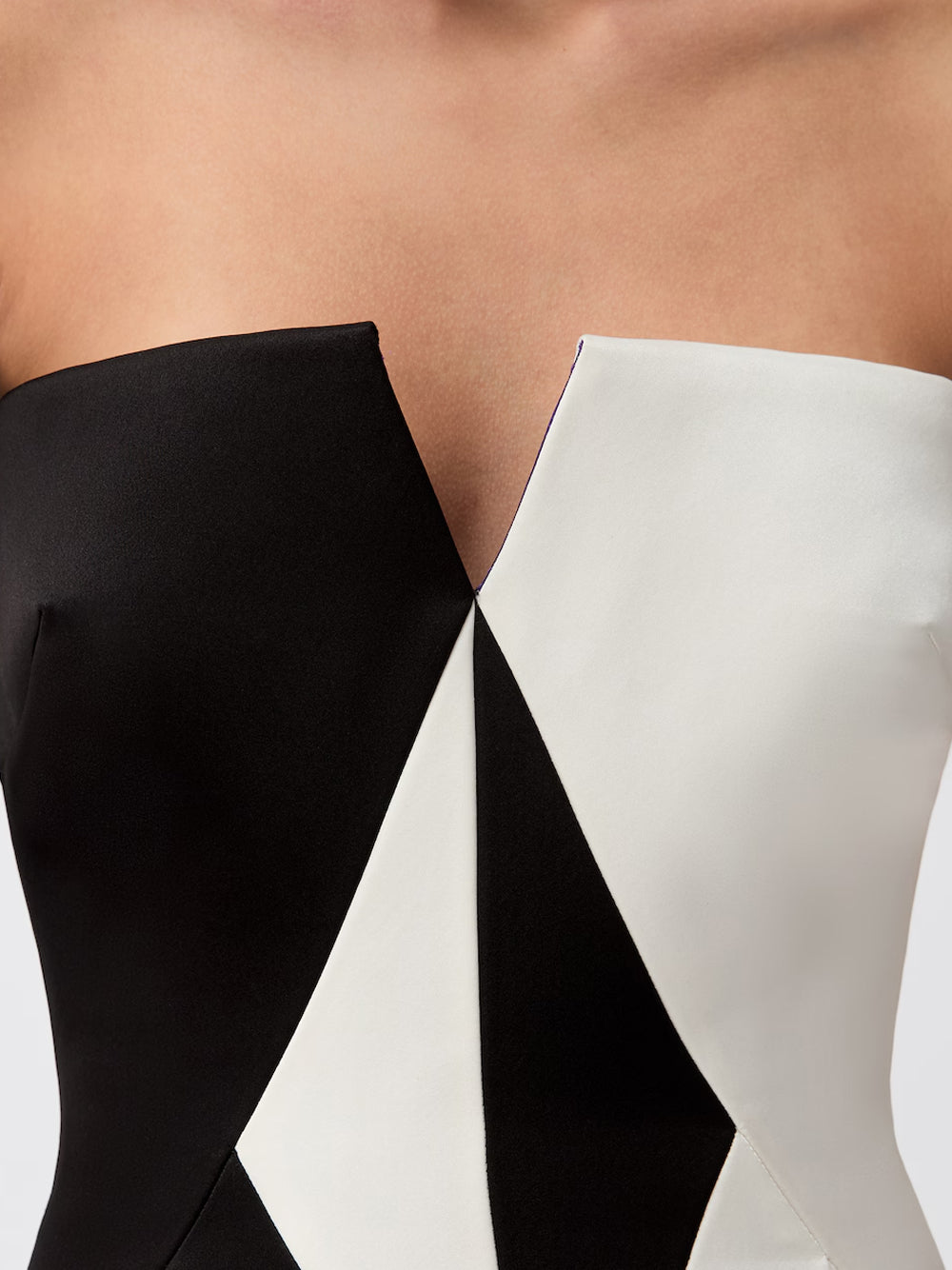 VERSACE Cocktail Dress 2W6L0 WHITE + BLACK
