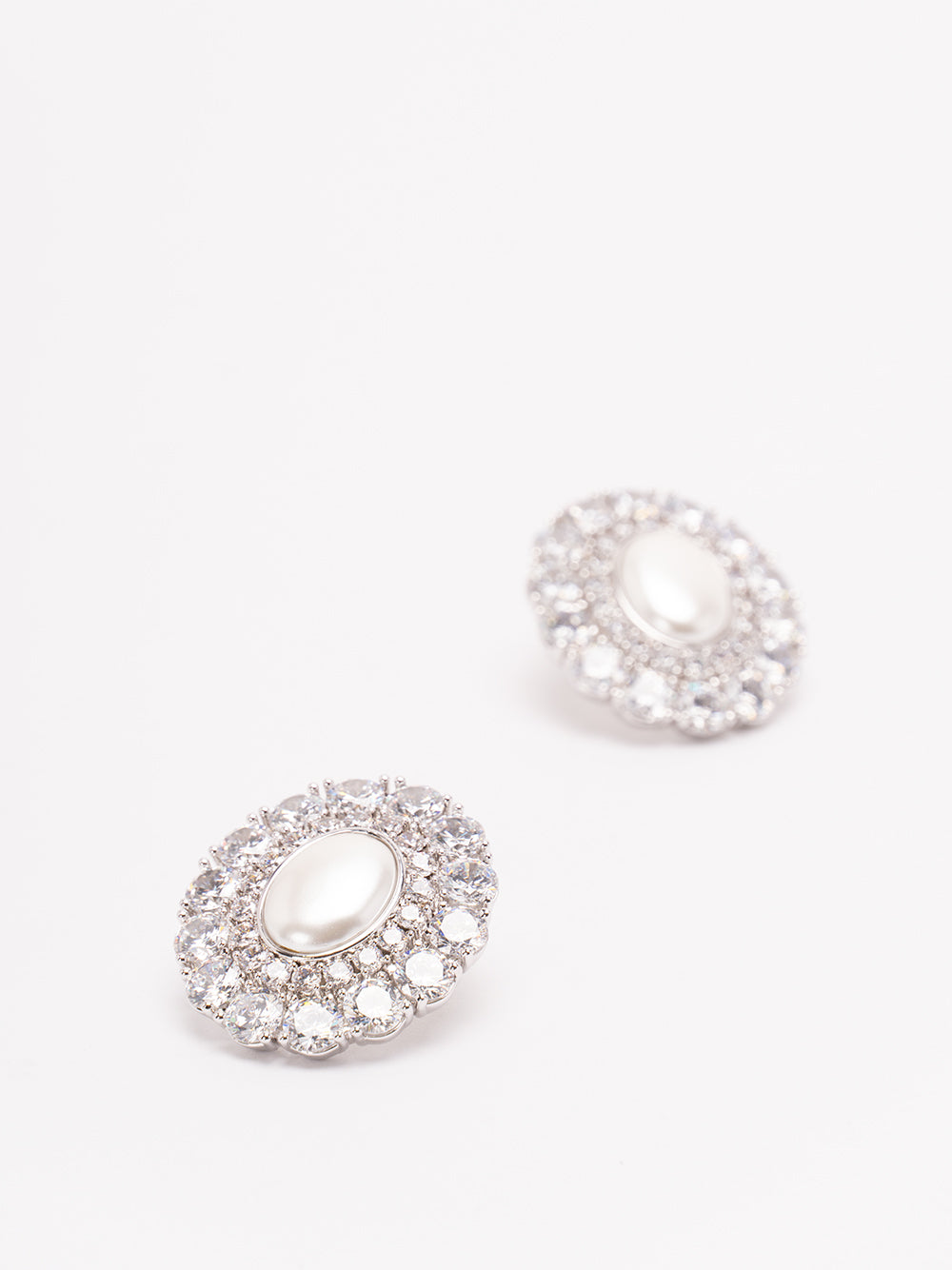 SELF-PORTRAIT Oval Crystal Earrings PEARL