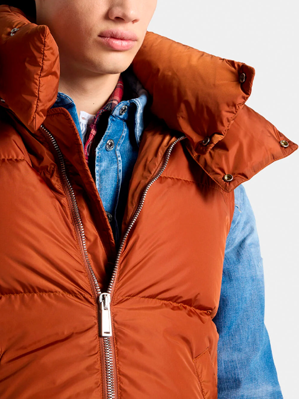DSQUARED2 Hooded Down Vest 137 BRICK